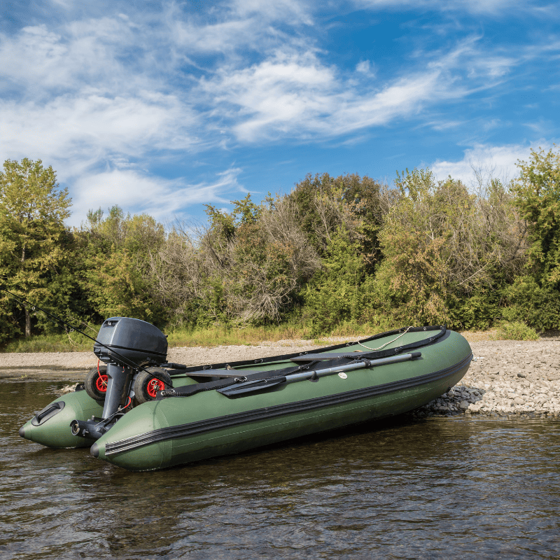 bateau gonflable de pêche