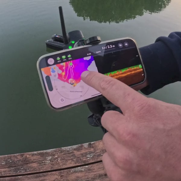 Démonstration du mode de pilotage automatique avec le GPS Deeper Quest sur smartphone