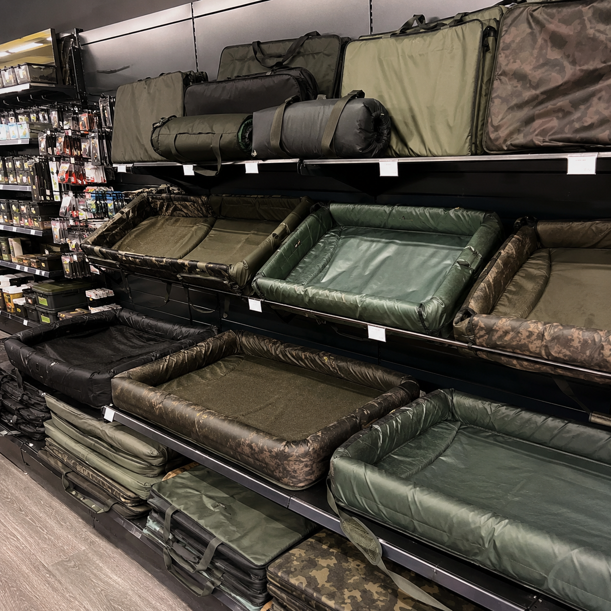 Différents formats de tapis et berceaux de réception en rayon pour comparer les tailles